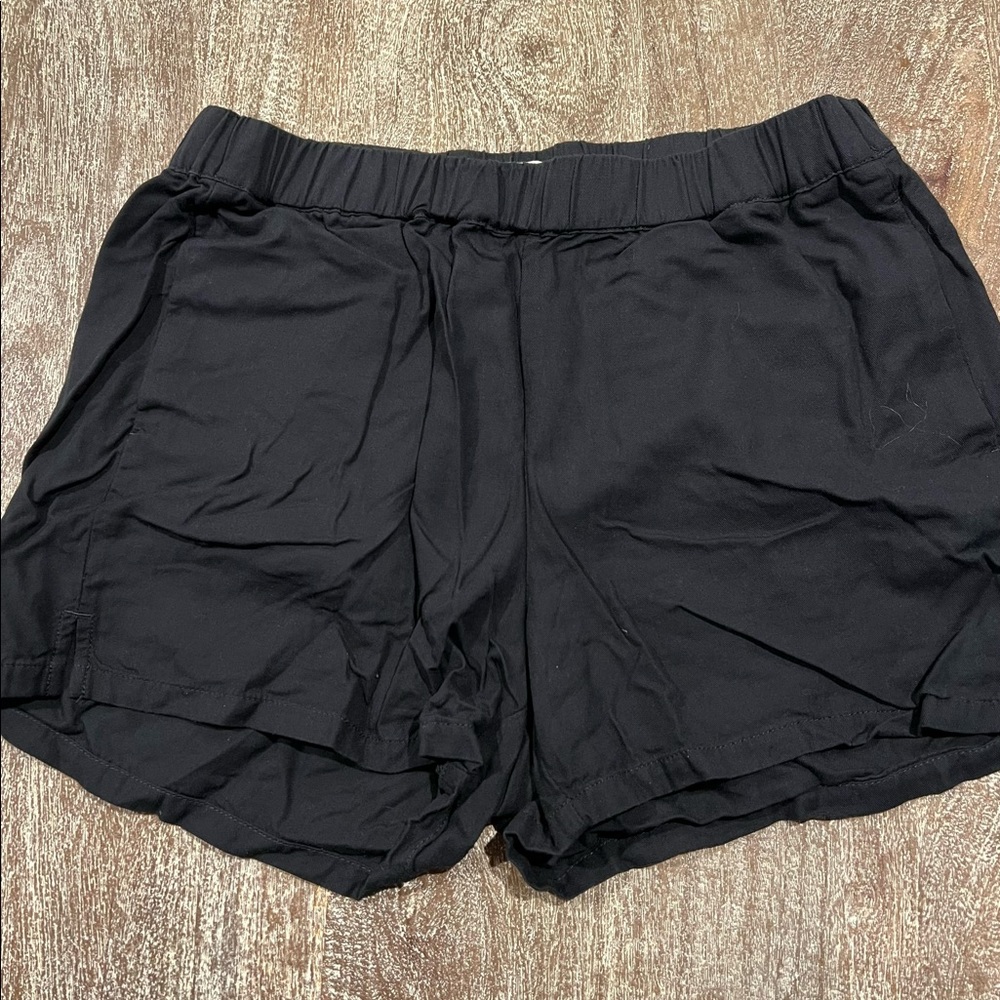 Madewell black shorts